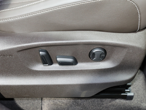 2019530 V6 (q)Ş VI g