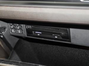 2019530 V6 (q)Ş VI g