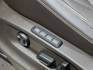 2019530 V6 (q)Ş VI g