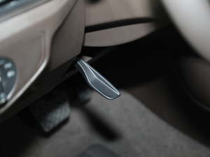 2019530 V6 (q)Ş VI g