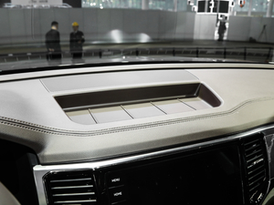 2019530 V6 (q)Ş VI g