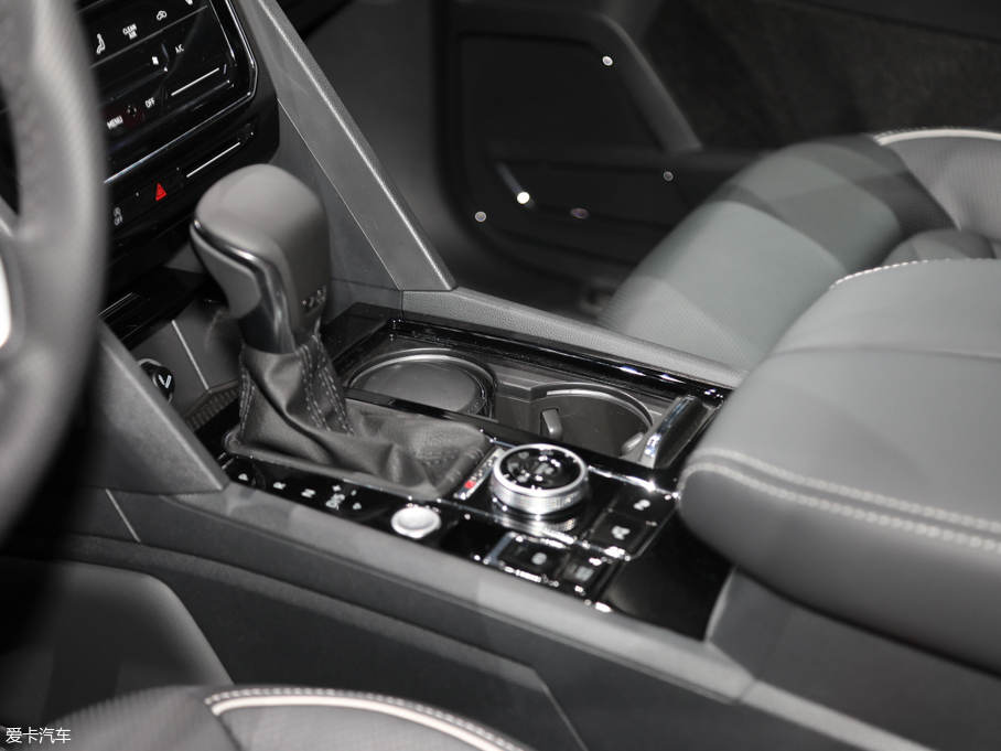 2019;X 530 V6 (q)Ş