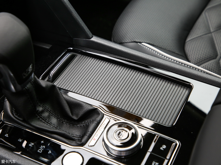 2019;X 530 V6 (q)Ş