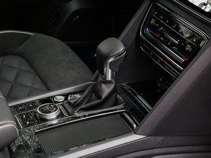 2019款380TSI 四驱尊崇豪华版 中控区