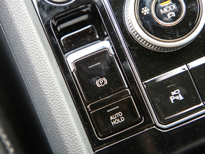 2019款530 V6 四驱尊崇旗舰版 驻车制动器