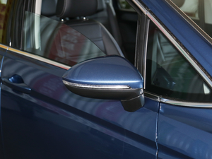 2019280TSI ؽ 7 VI ^