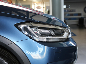 2019280TSI ؽ 7 VI ^