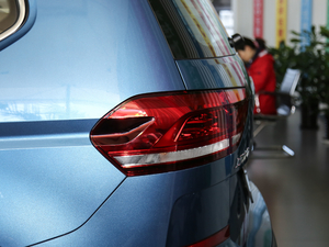 2019280TSI ؽ 7 VI ^