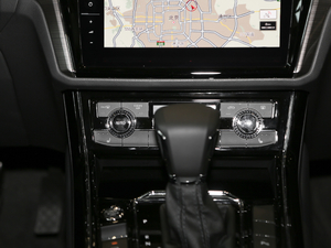 2019380TSI (q)̄հ VI {(dio){(dio)(ji)