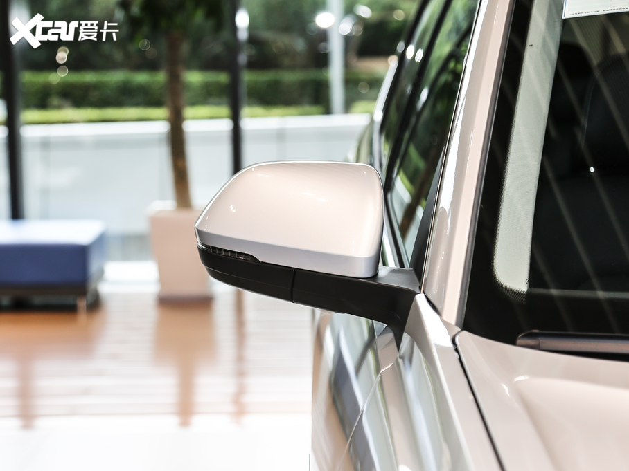 2020; Ŀ 380TSI (q)A