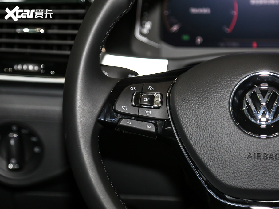 2020; Ŀ 380TSI (q)A