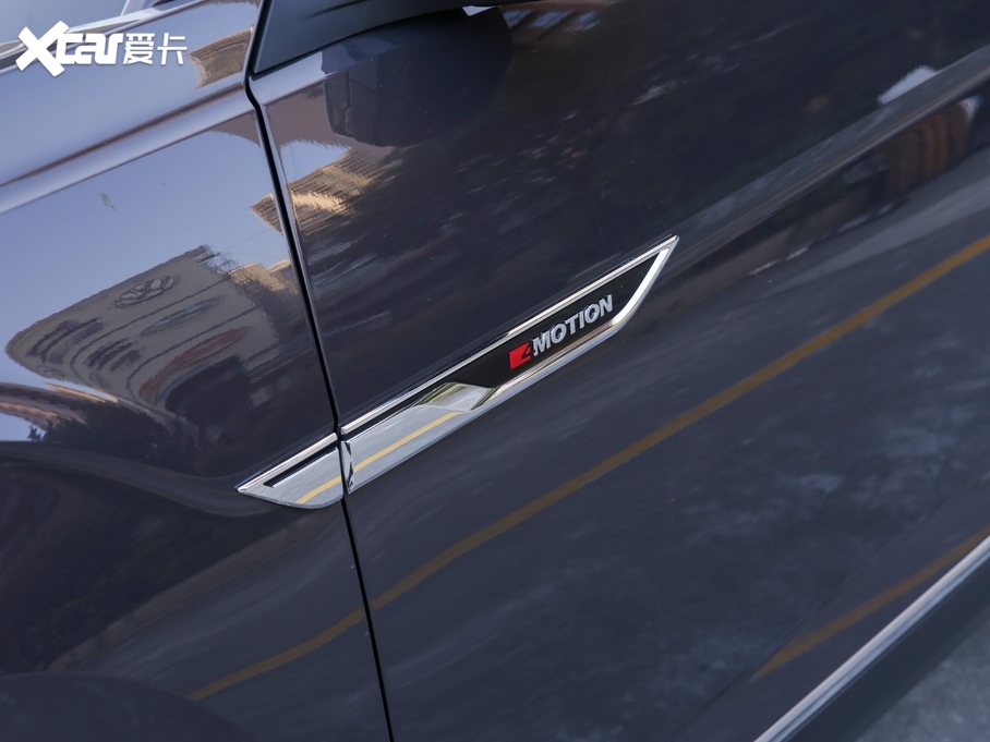 2020; Ŀ 530 V6 (q)A