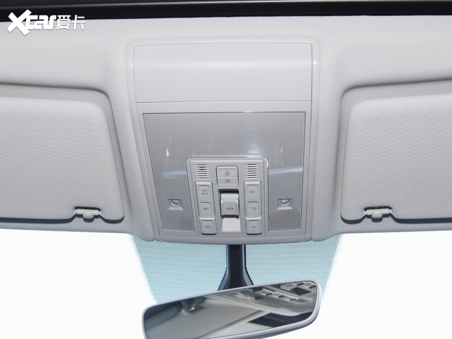 2020; Ŀ 530 V6 (q)A