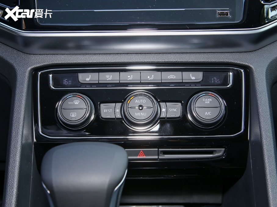 2020; Ŀ 530 V6 (q)A