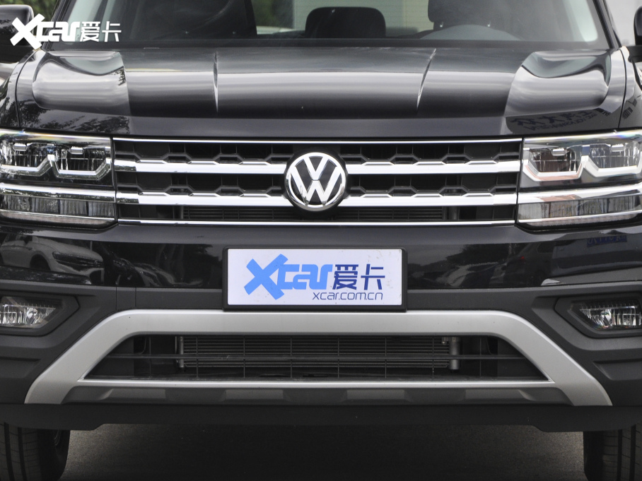 2020; Ŀ 380TSI m VI