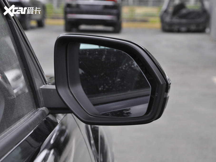 2020; Ŀ 380TSI m VI