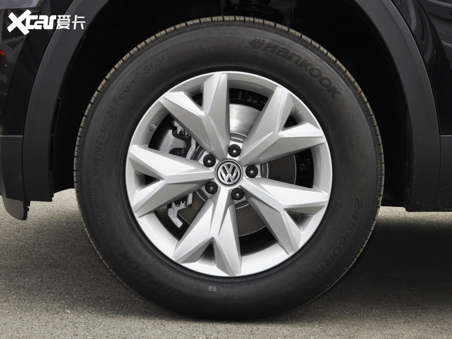 2020; Ŀ 380TSI m VI