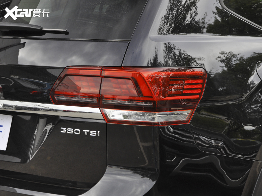 2020; Ŀ 380TSI m VI