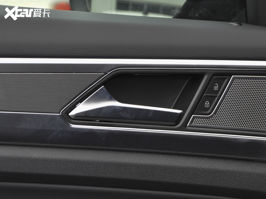 2020; Ŀ 380TSI (q)m VI