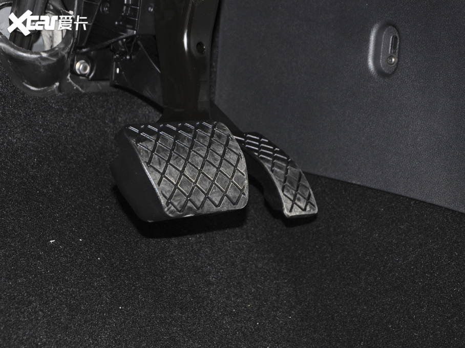 2020; Ŀ 380TSI (q)m (gu)VI