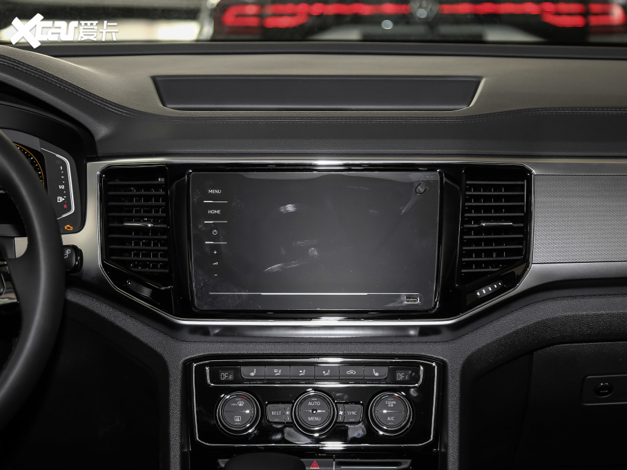 2020; Ŀ 530 V6 (q)A