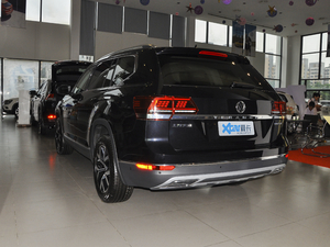 2020款改款 330TSI 两驱豪华版 左后45度