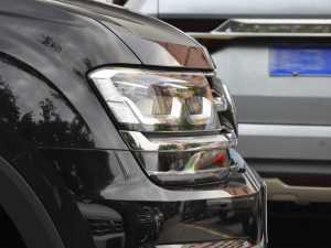 2020Ŀ 380TSI m VI ^