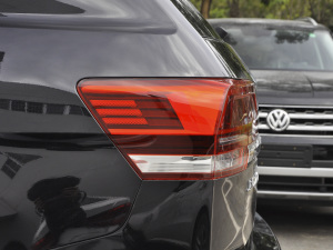 2020Ŀ 380TSI m VI ^