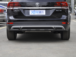 2020Ŀ 380TSI m VI Ś