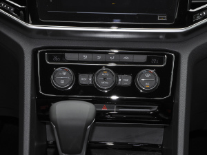 2020Ŀ 380TSI m VI {{