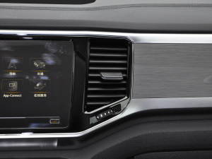 2020Ŀ 380TSI m VI {L