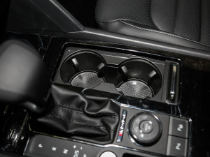 2020Ŀ 530 V6 (q)A g