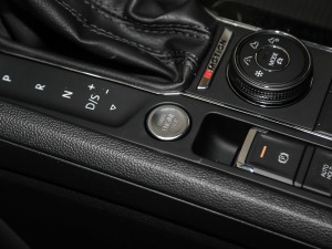 2020Ŀ 530 V6 A п؅^