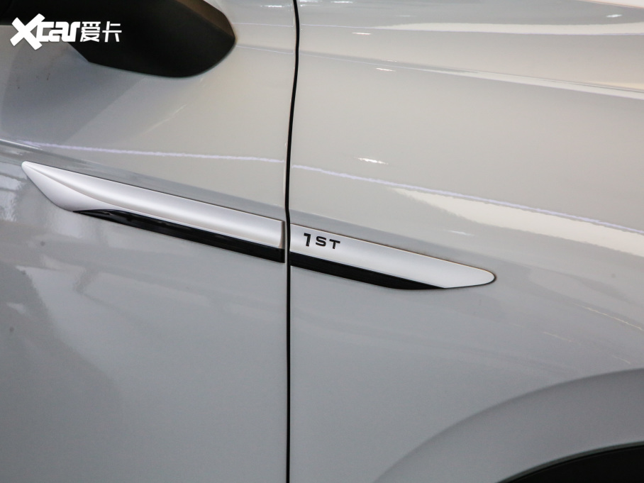 2021ID.4 X 1st Edition ID.Ҋ