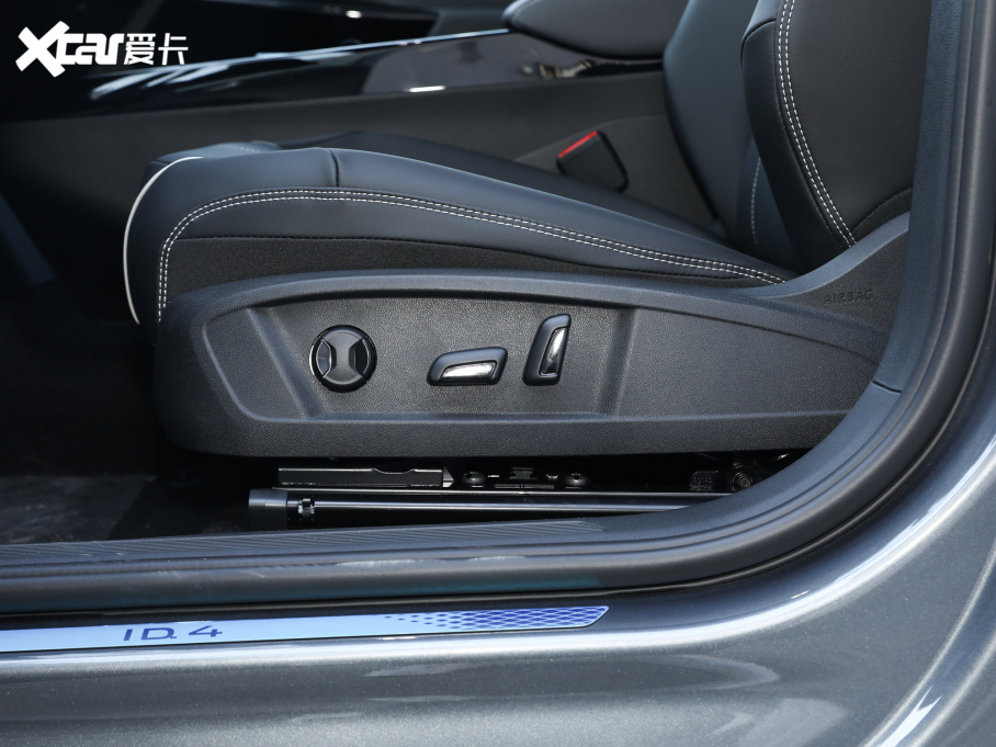 2021��I(l��ng)D.4 X Pure ������