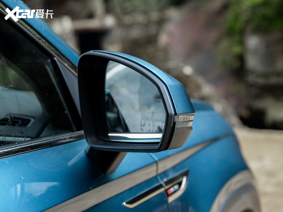 2020; 330TSI (q)Ş VI