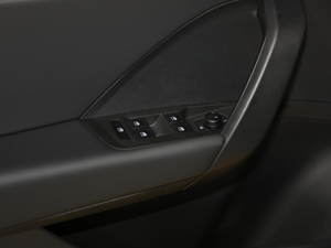 2020款280TSI 豪华版PLUS 国V 主驾车窗控制区	