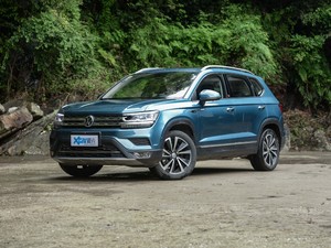 2020款330TSI 四驱旗舰版 国VI 左前45度