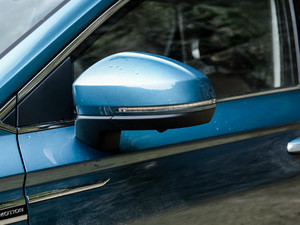 2020330TSI (q)Ş VI (ji)^