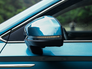 2020330TSI (q)Ş VI (ji)^