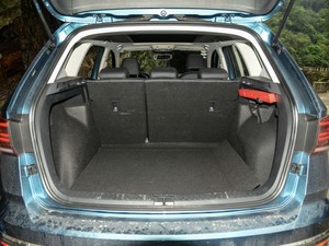 2020款330TSI 四驱旗舰版 国VI 空间座椅