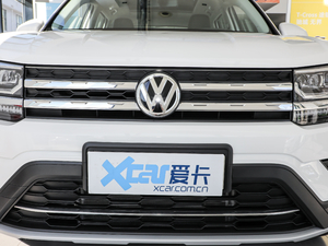 2020款330TSI 四驱豪华版 国VI 中网