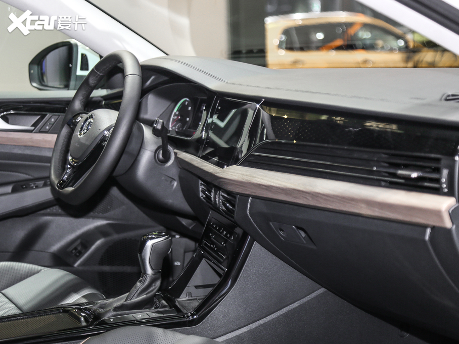 2020_Դ 430PHEV ӺA VI