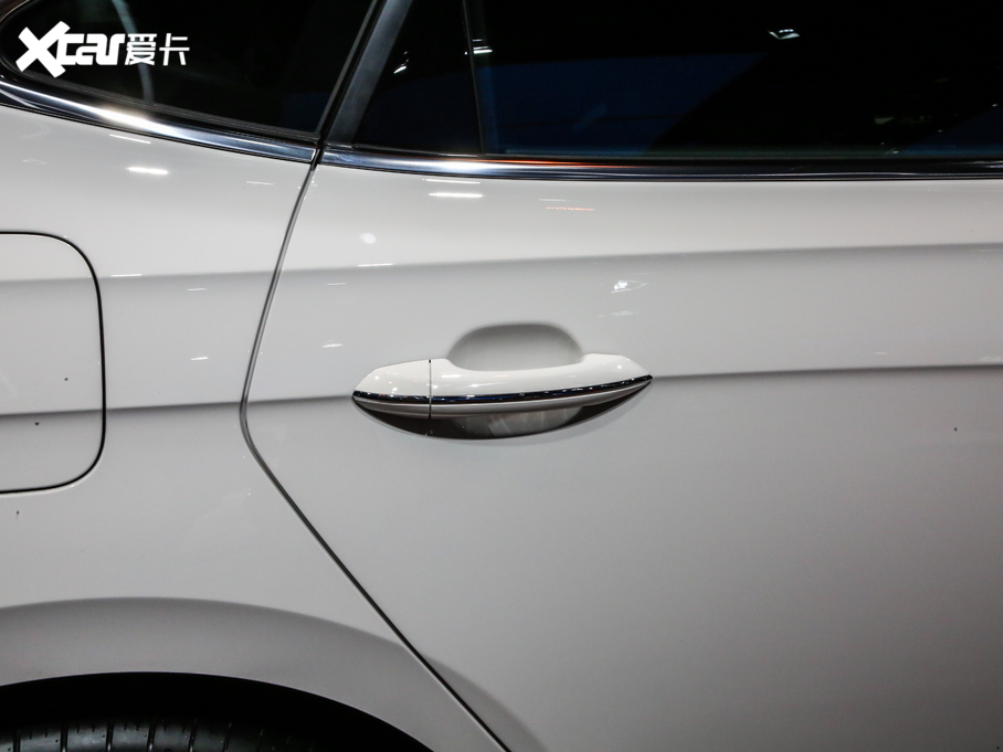 2020�����_������Դ 430PHEV ��Ӻ��A�� ��V