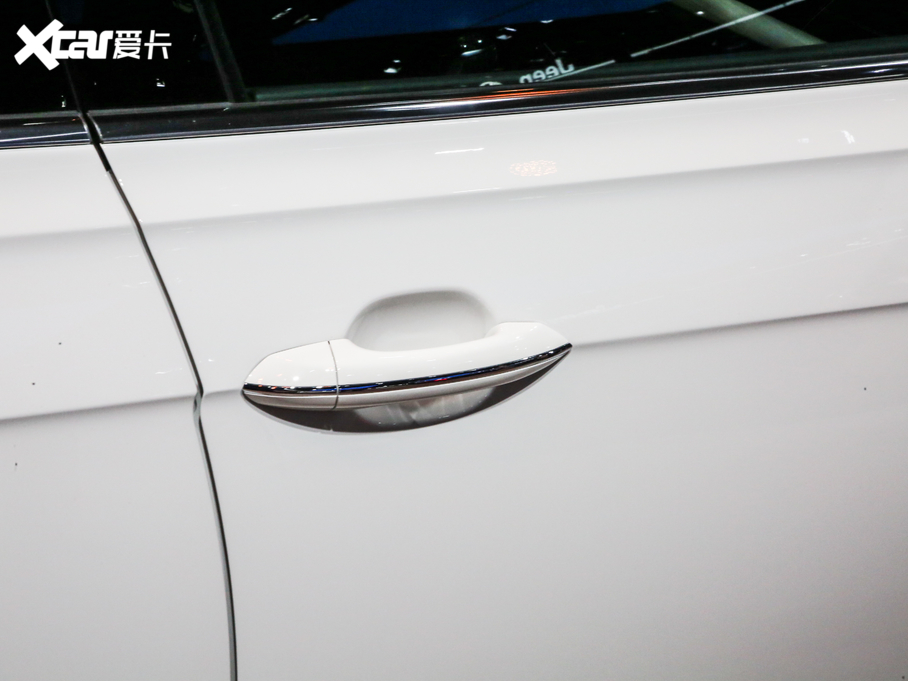 2020�����_������Դ 430PHEV ��Ӻ��A�� ��V