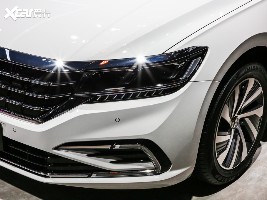 2020�����_������Դ 430PHEV ��Ӻ��A�� ��V