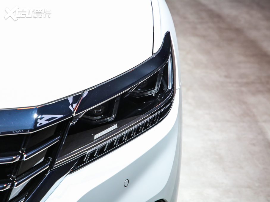 2020�����_������Դ 430PHEV ��Ӻ��A�� ��V