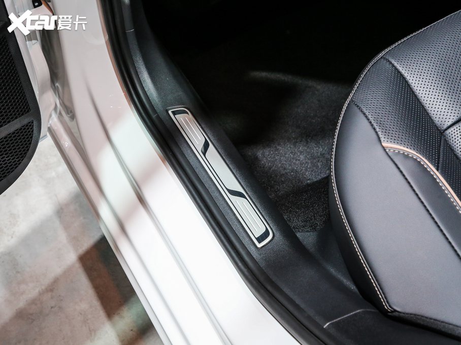 2020�����_������Դ 430PHEV ��Ӻ��A�� ��V