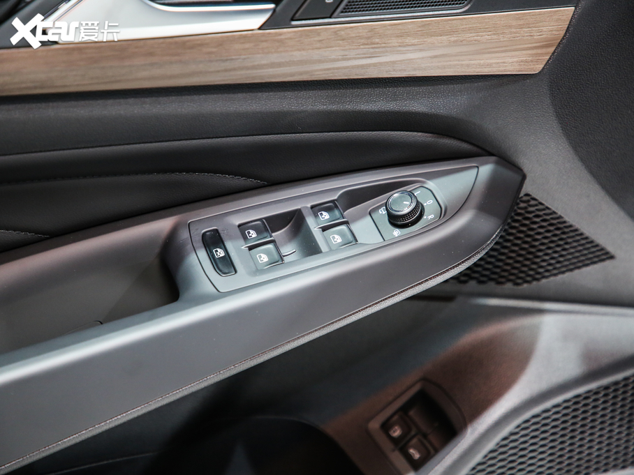 2020_Դ 430PHEV ӺA V