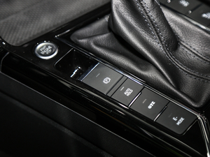 2020430PHEV (dng)A (gu)VI v܇(ch)Ƅ(dng)